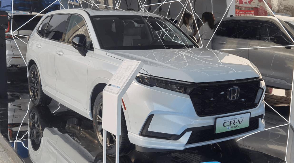 东风本田全新CR-V e:PHEV上市，三款车型售价区间24.59 -28.99万元